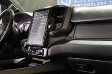 **Refurbished** 2019-2024 Ram Generation 4 LinksWell T-Style Radio.