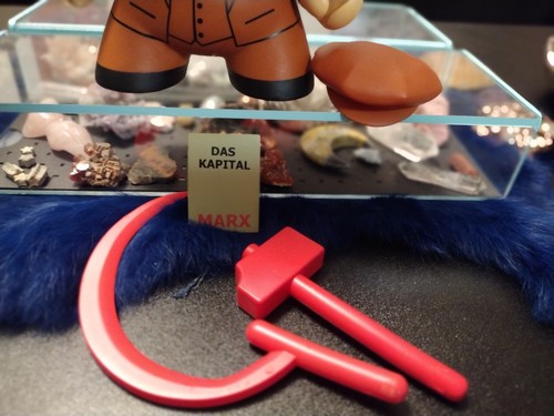 Lenin Dunny 8" Kidrobot Kozik Signed/Numbered Print limited edition chase rare - Picture 9 of 15