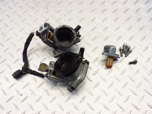 2002 02-14 Yamaha XV1700 Road Star Warrior Lot Fuel Injectors Injection Boots - Picture 2 of 10