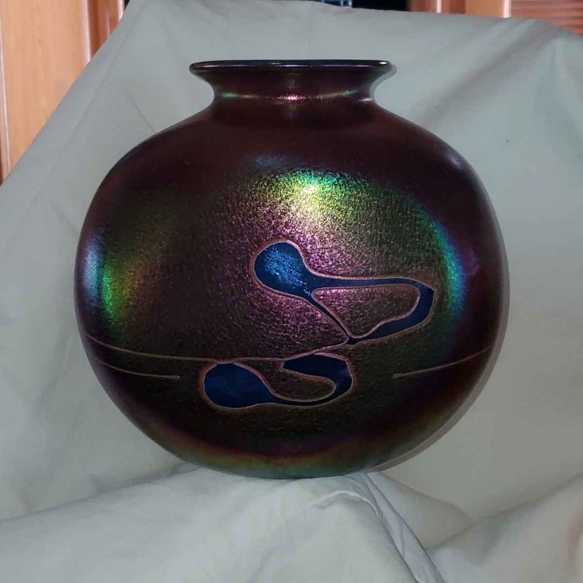 Robert Held Art Glass AMETHYST VASE 7.25