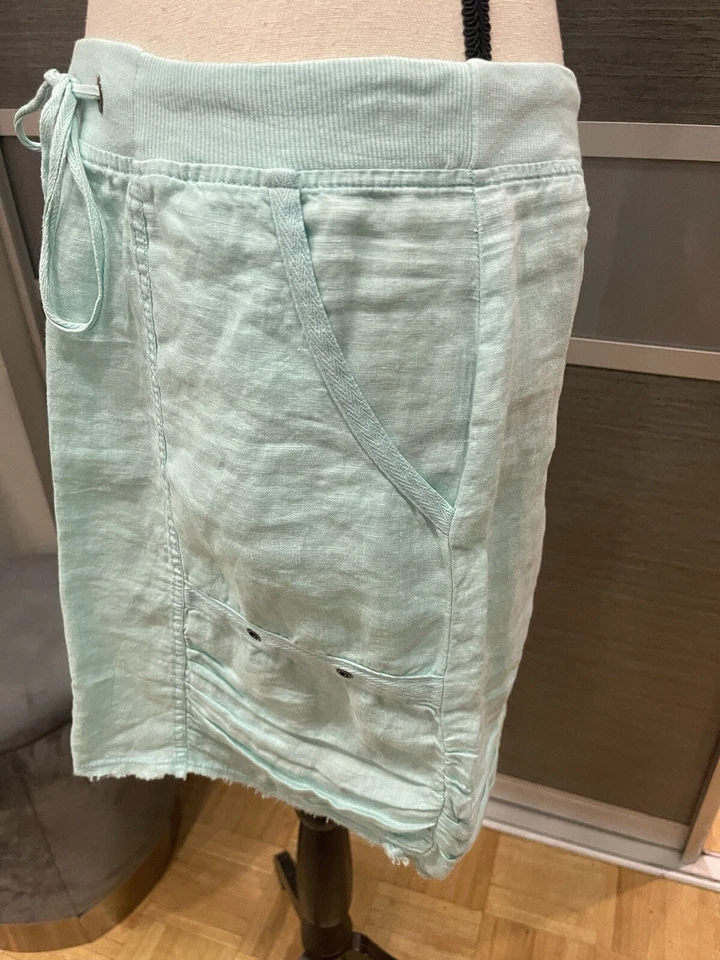 NEW XCVI BLUE TOURCOSE MINI LINEN  SKIRT SIZE S - Image 4 of 4