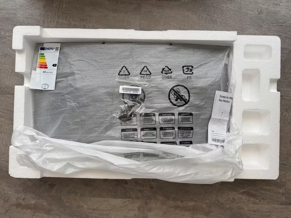 MSI Optix g24c6p 144 Hertz 24 Zoll Curved Bildschirm - Image 2 of 4