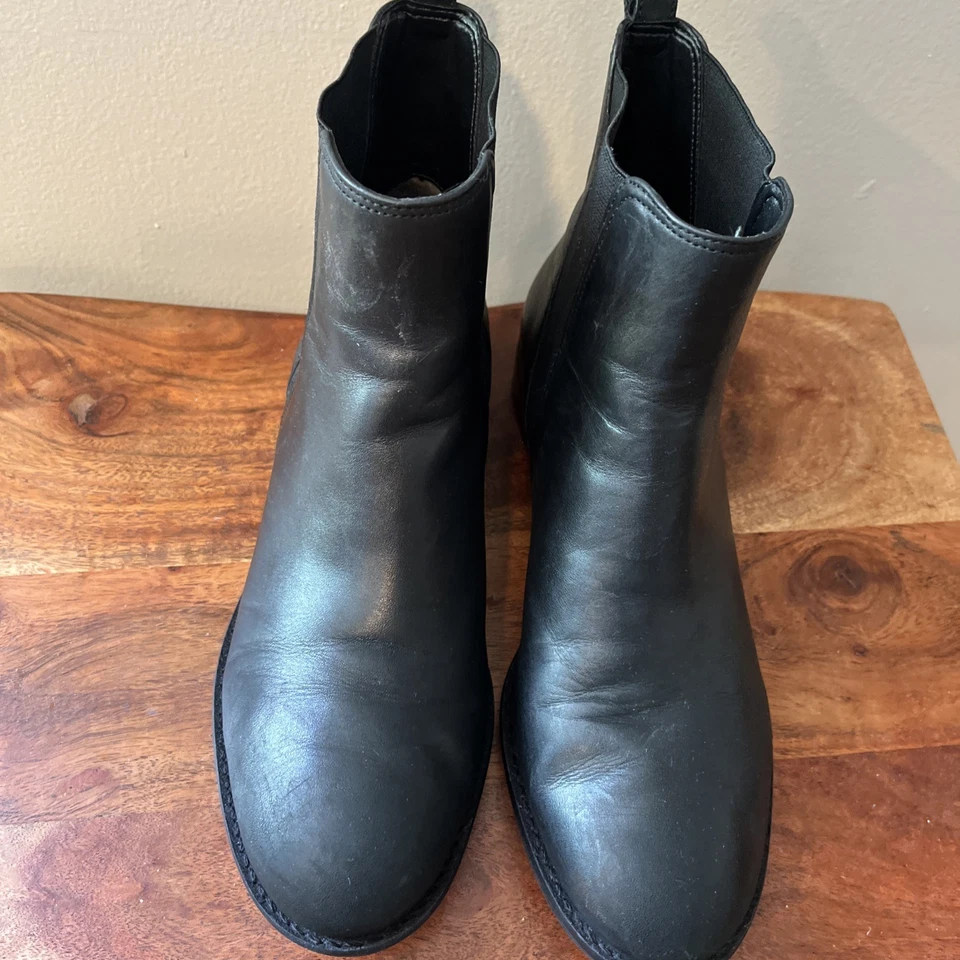 Botines Chelsea Talbots para mujer talla 8 de cuero negro laterales elásticos sin cordones Foto 2 de 4