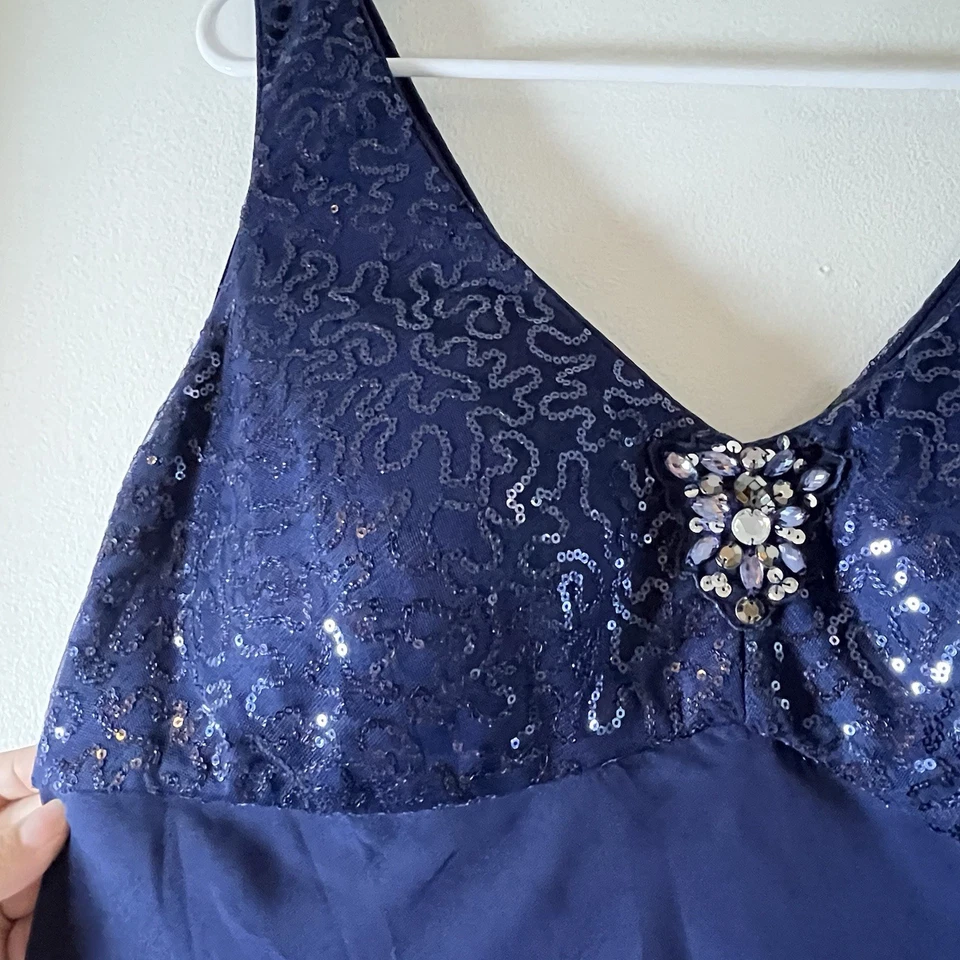 Vestido Formal Ignite Evenings Azul Marino Volantes Niveles 14 Boda Madre Novia Foto 3 de 4