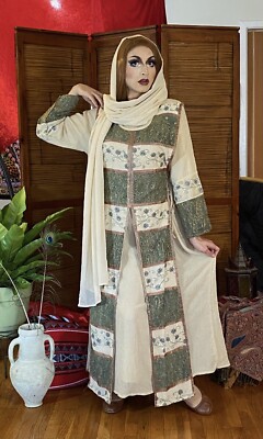 Off-White and Green Embroidered Arabic Kaftan Dress