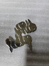 10 ORIGINAL LAWN MOWER/SNOW BLOWER SNOWMOBILE ATV SMALL ENGINE KEYS LOT OF 10