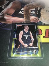 Donruss Basketball 2021 Luka Doncic Base Card Green Yellow Laser 2021