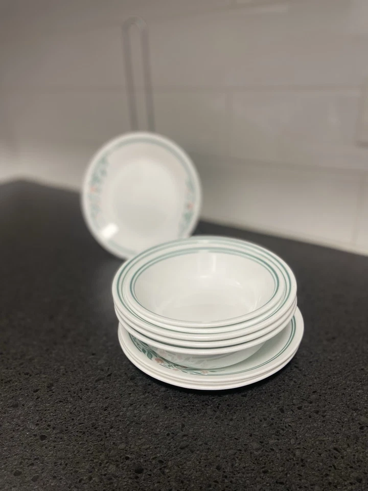 Set Of 9 Corelle Rosemarie Dinner Plates White Pink Tulips Green - Image 4 of 4