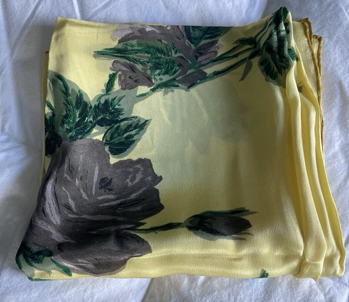 Vintage Glentex Silk Scarf- Yellow and Purple Roses - 31"- Rolled Hem- Japan - Picture 13 of 14