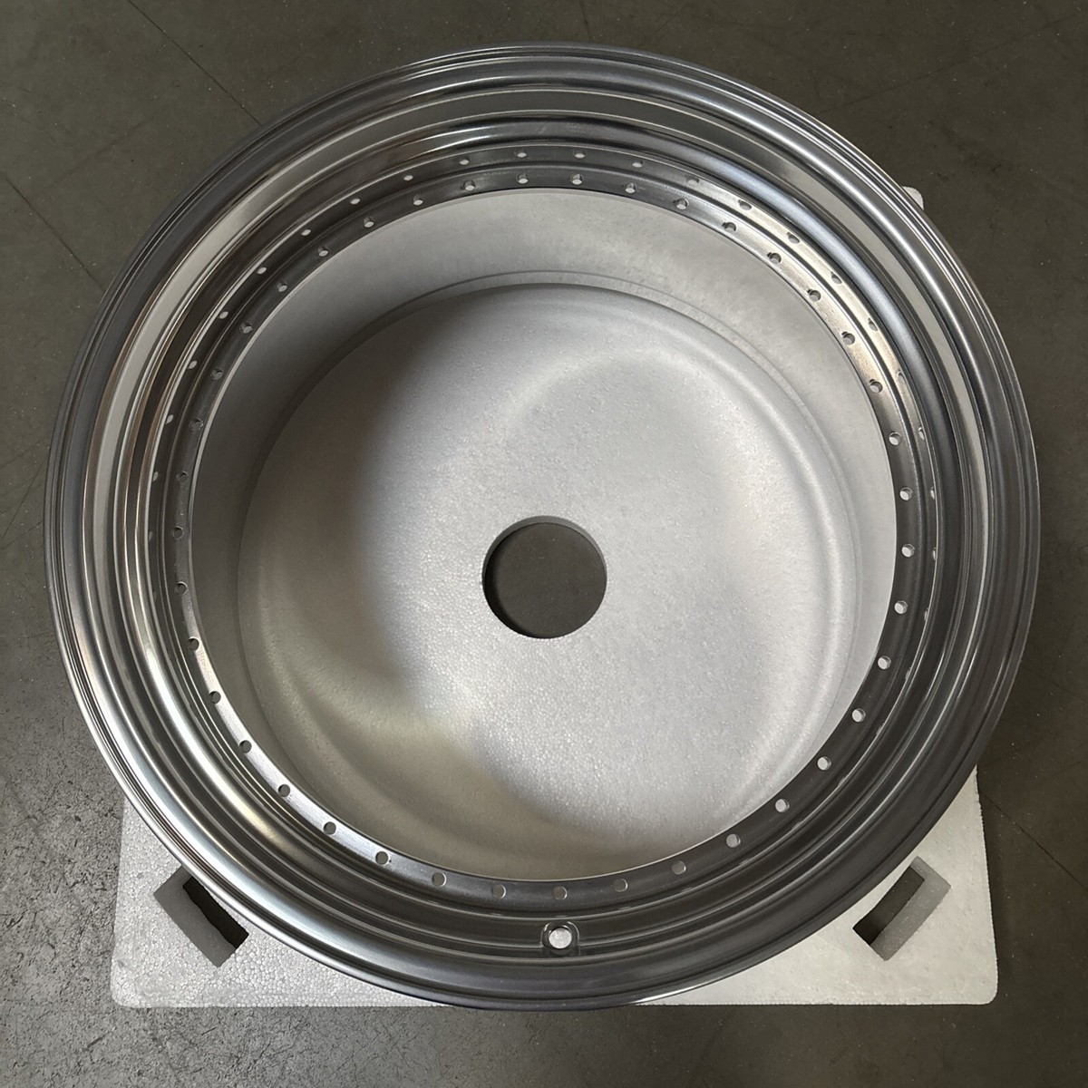 oldsea　花Rim.ブラス 19x10.5 2.25” Step Lip Flow From Wheel Barrel 40 Holes US