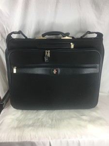 lark garment bag
