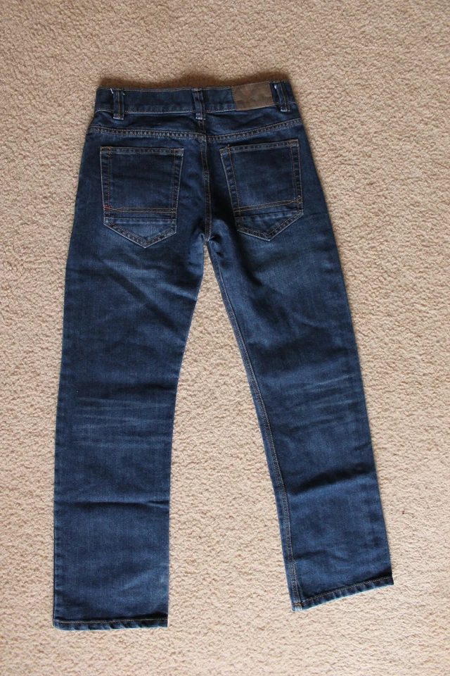 Jeans Tommy Hilfiger para niño azul oscuro mezcla de algodón pierna recta talla 14 Foto 3 de 4
