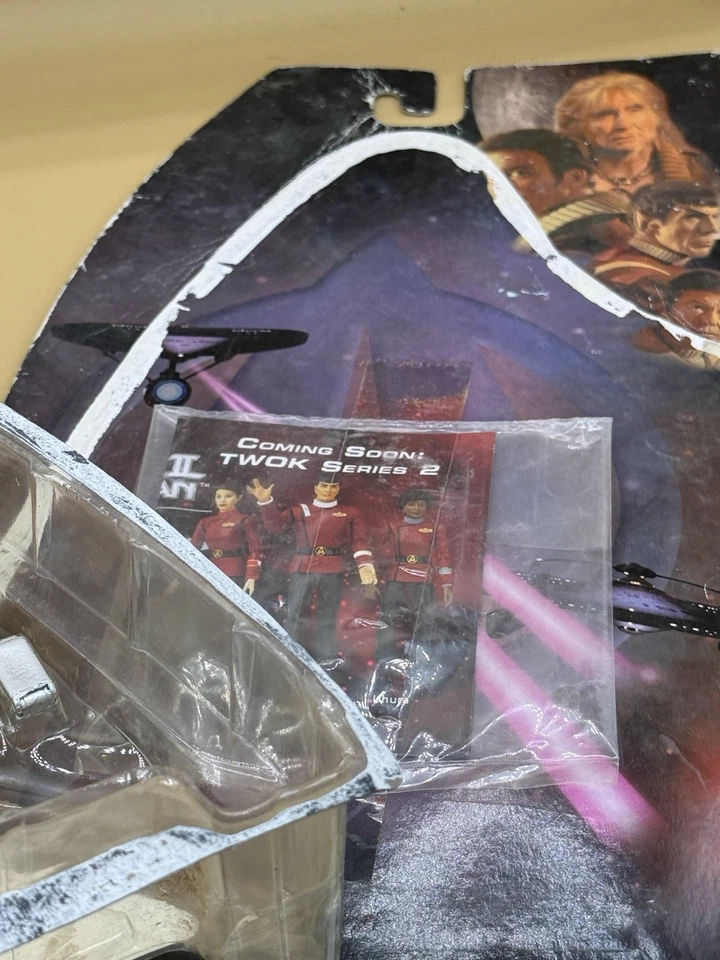 Figura de acción Star Trek La ira del comandante Khan Sulu exclusiva de la SDCC 25 aniversario Foto 3 de 3