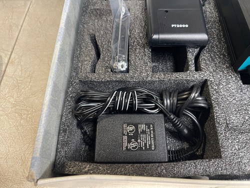 Sistema wireless AKG Platinum Series UHF WS2000 Lavelier con microfono AKG C417L - Foto 5 di 11