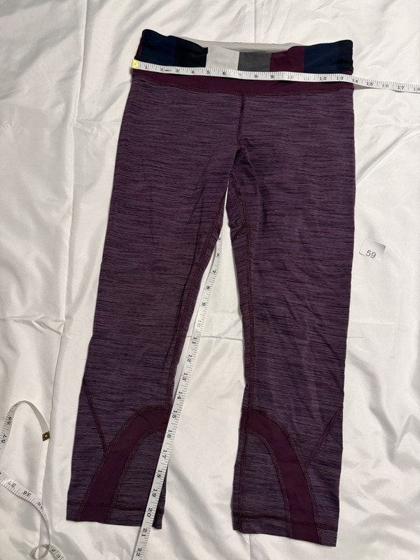 lululemon Women's Leggings 4 Purple Striped Capri Run Yoga Compression 21”
