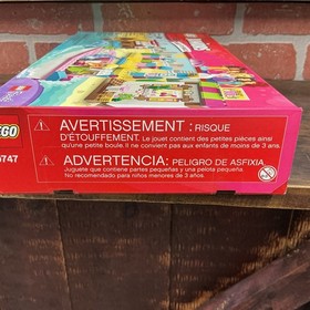 LEGO Juniors 10747 Andrea & Stephanie's Beach Holiday Friends 143 Pcs Set