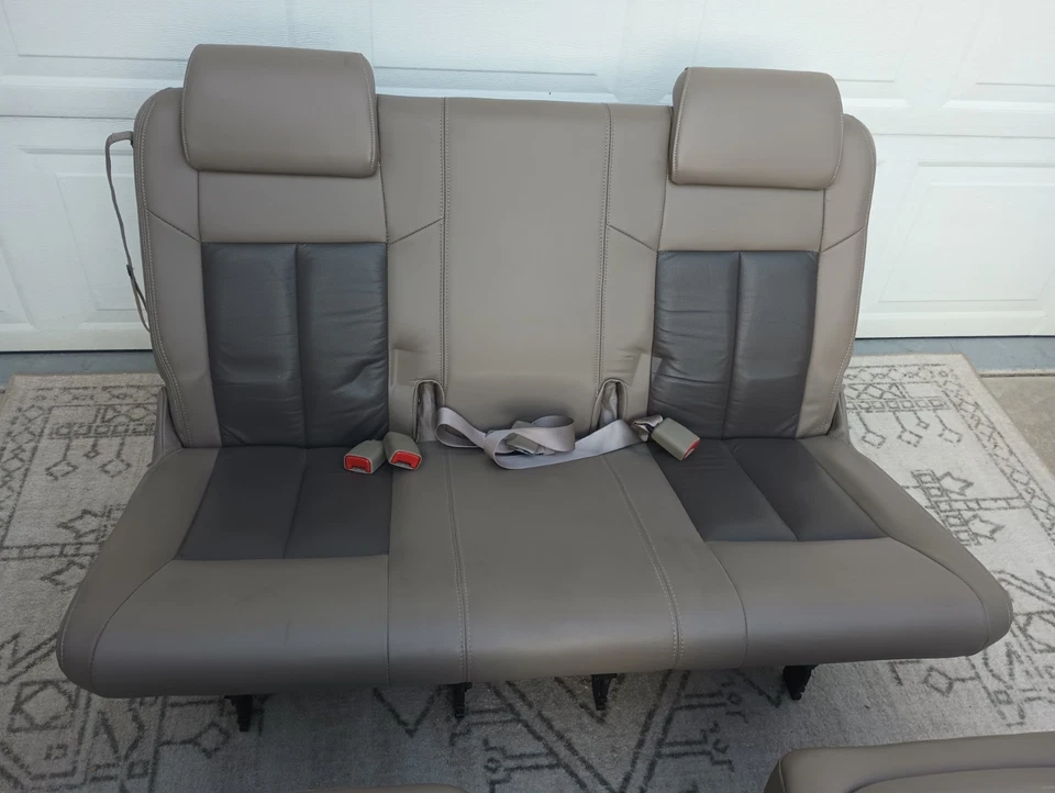 Oldsmobile Silhouette 2001 minivan furgoneta camioneta pickup equipamiento trasero cuero beige asientos Foto 3 de 4