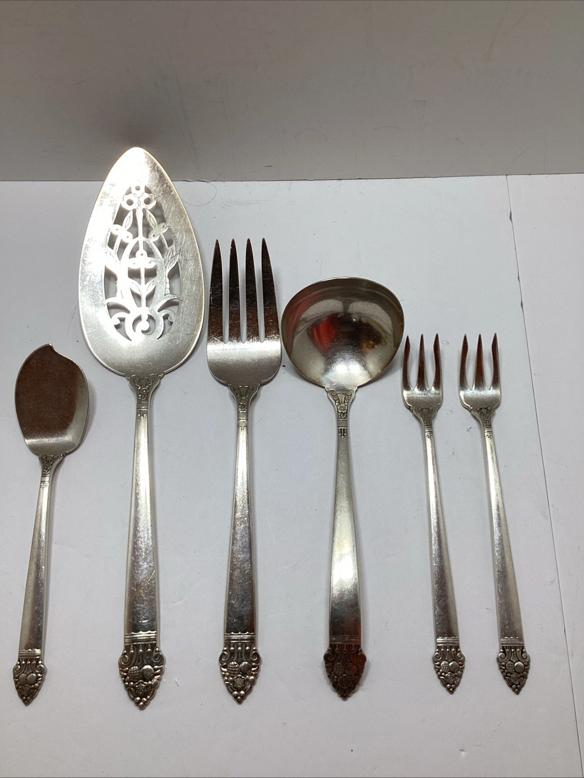 ONEIDA COMMUNITY PLATE LOT OF 6