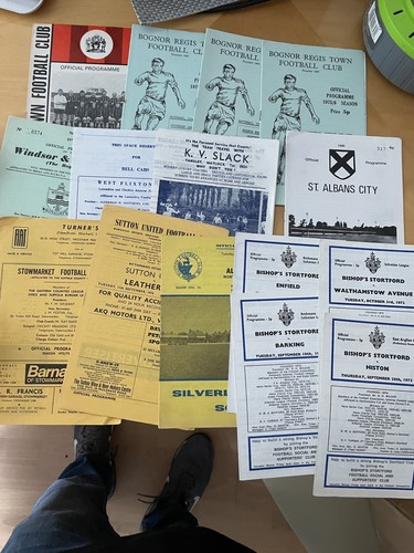 336 Non League programmes mid 60s to mid 70s - Picture 5 of 24