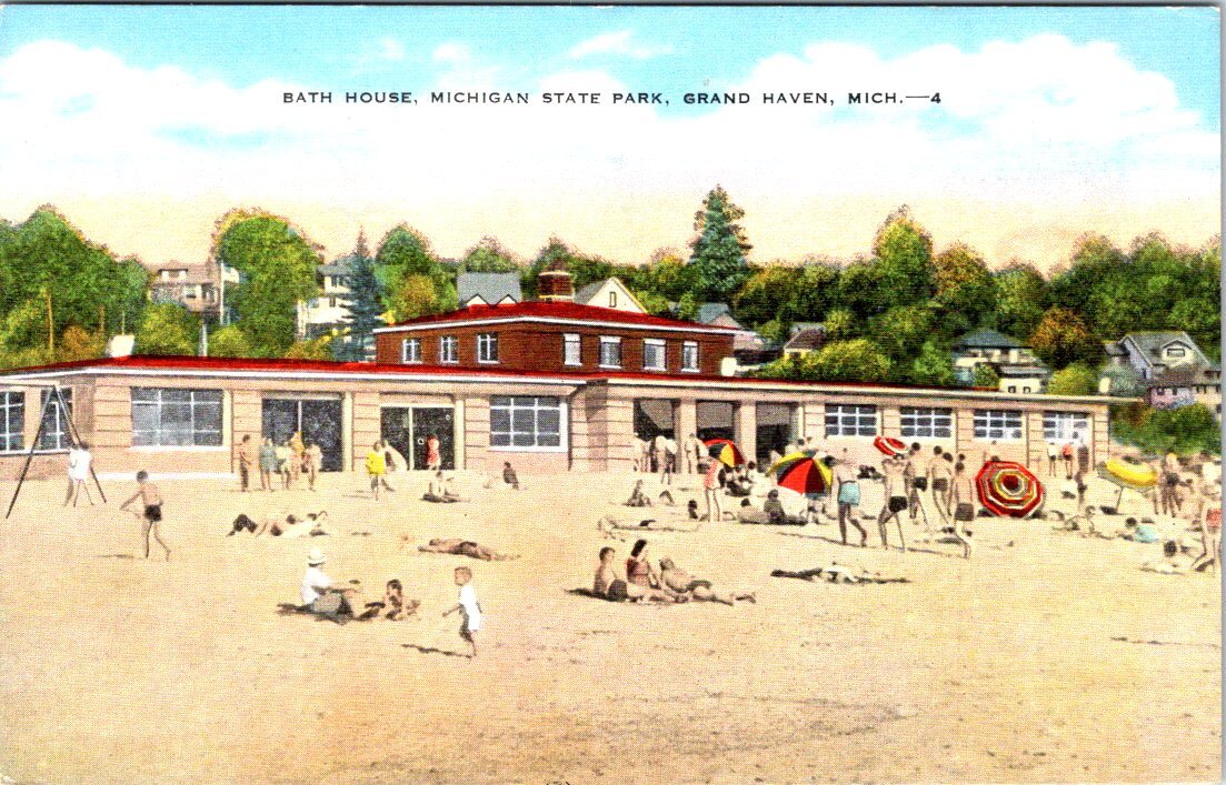 Bath House, Michigan State Park, GRAND HAVEN, Michigan Linen Postcard
