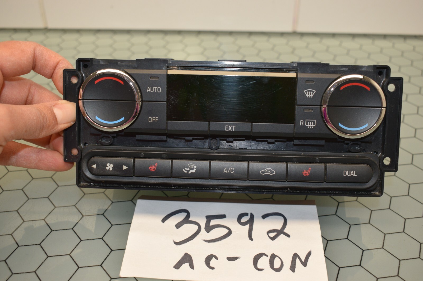 2007 2008 2009 2010 Ford Edge AC and Heater Control Used Stock #3592-AC 