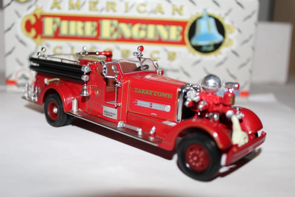 CORGI/American Fire Engine Classics Ahrens-Fox Piston Hope Hose Co. Tarrytown,NY - Image 3 of 4
