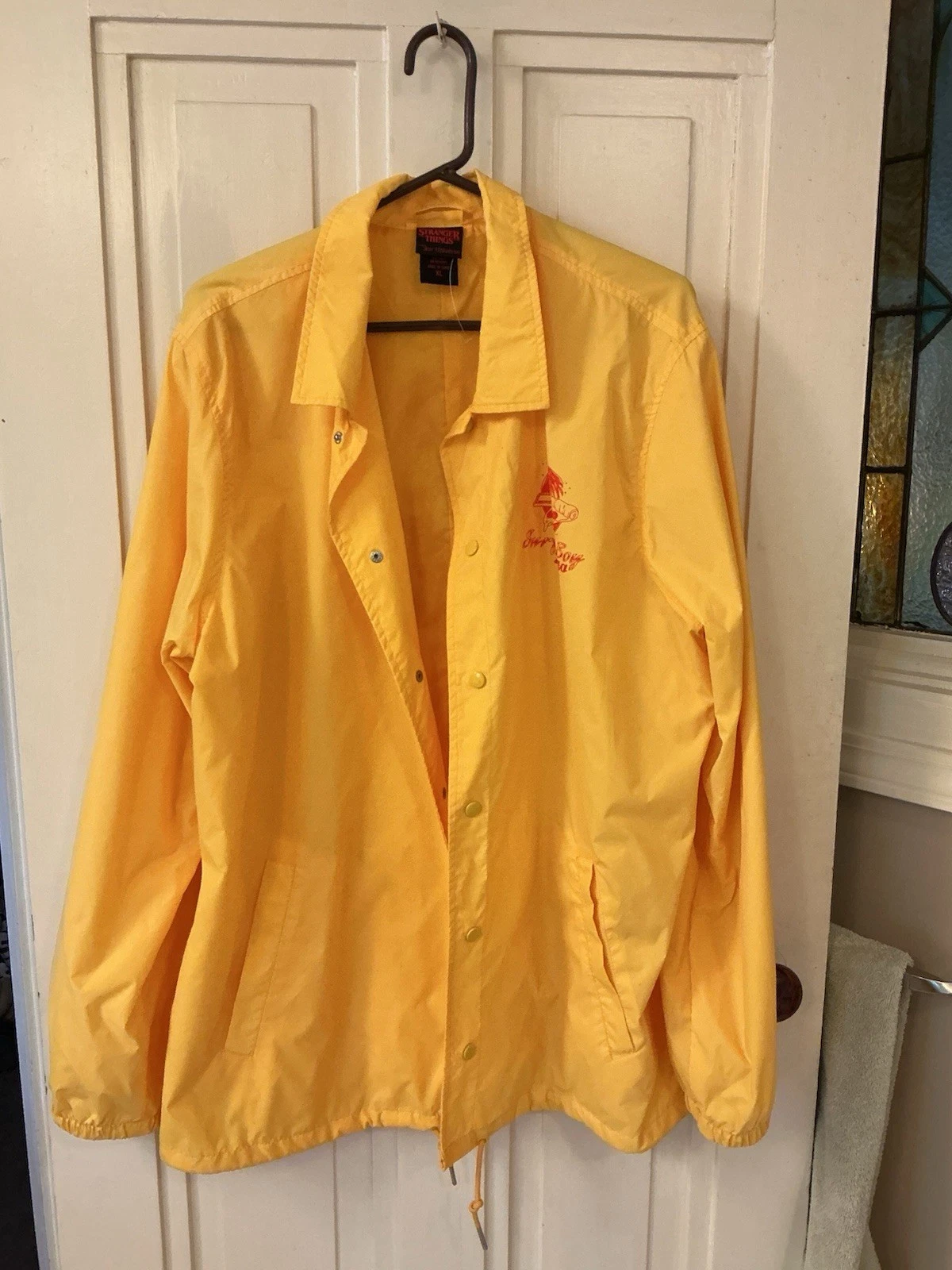 Official Stranger Things Surfer Boy Pizza Jacket Size XL Our Universe Netflix - product detail image 1