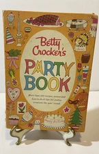 Betty Crocker's PARTY BOOK Vintage 1960 1st Ed 1st Printing Cookbook Holidays
