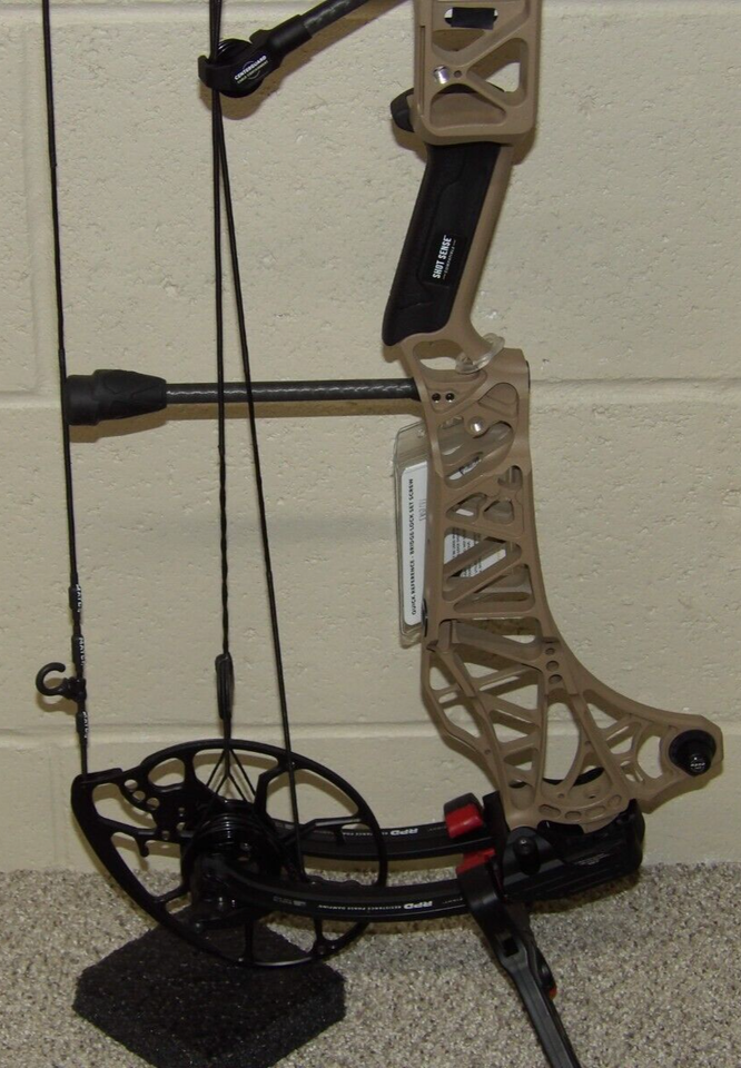 New, Custom Mathews Lift 33 Bow - Earth and Black- Several Mods ...