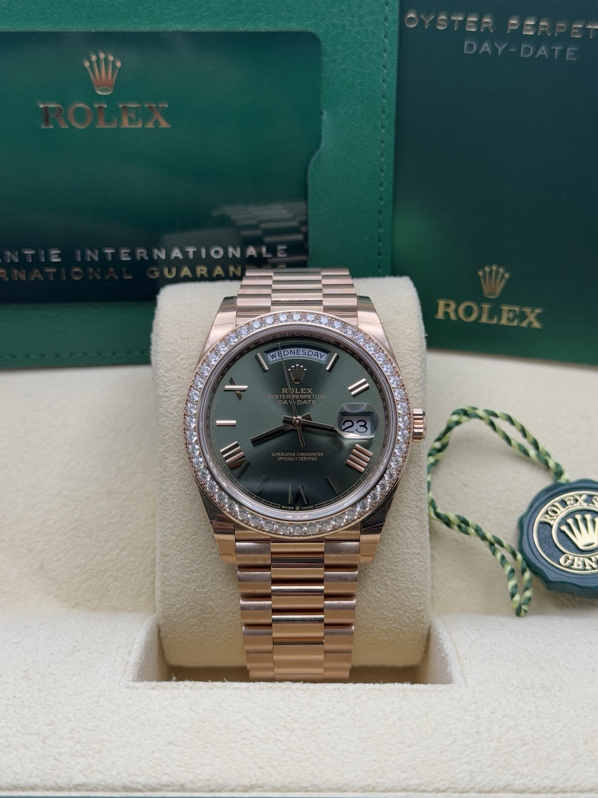 Rolex Day-Date 40 Olive Factory Diamond Bezel 228345RBR - 2025 image 2