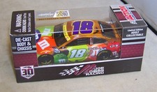 1:64 ACTION 2021 18 M M'S HALLOWEEN SPECIAL CAMRY KYLE BUSCH DIECAST CHASSIS