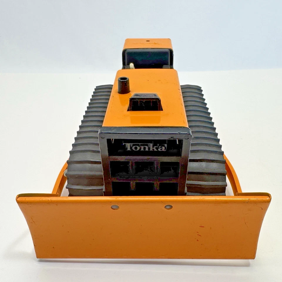 Vintage 1970s Tonka T-6 Caterpillar Bulldozer 1/16 Scale Toy Earth Mover #810659 - Image 4 of 4