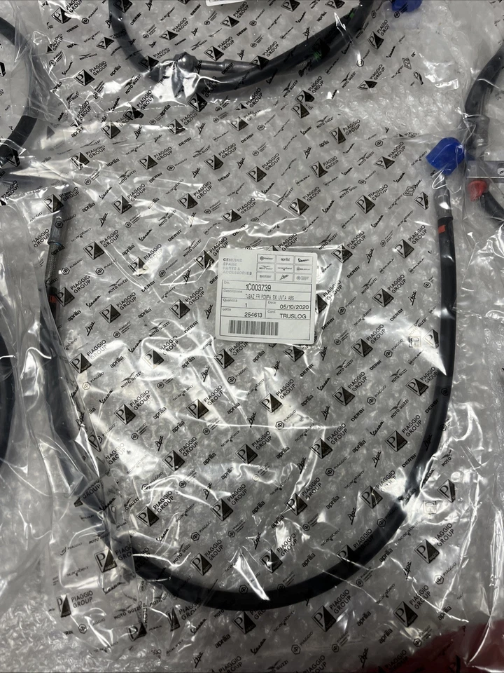 Kit Durites De Frein Origine Piaggio Vespa GTS GTV 1R000511 - Photo 4/4