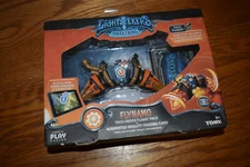 TOMY LIGHTSEEKERS AWAKENING FLYNAMO TECH ORDER FLIGHT PACK & TRADING CARD 2017 