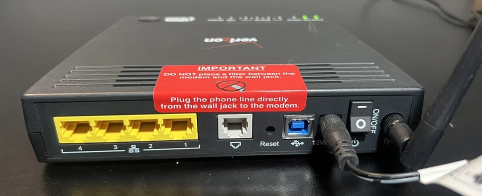 Verizon Actiontec GT704WG DSL Modem Router 4-Port 54 Mbps Wireless - Image 3 of 4