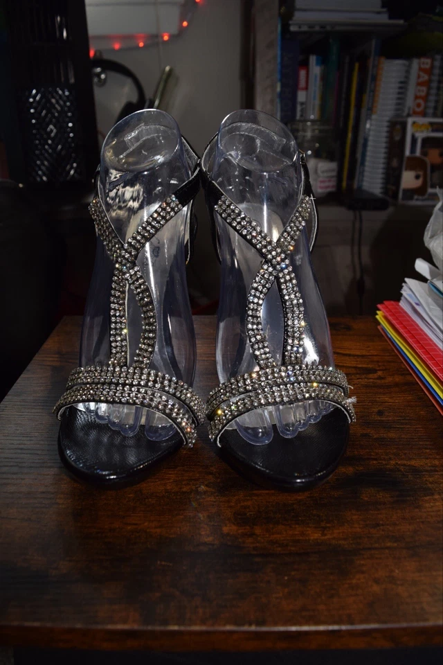 NUEVO EN CAJA Tacones Abiertos Wild Rose "Saxon" Negro y Estrás Talla 9.0 Foto 2 de 4