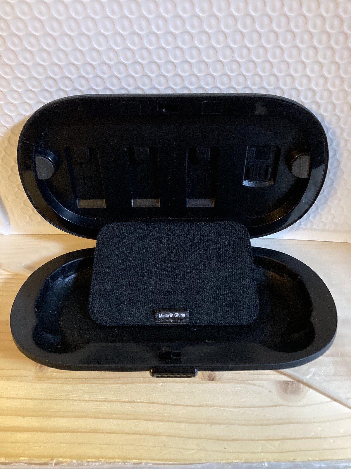 Sony Playstation PS Vita Heavy Duty Hard Shell Vault OEM Carrying Case