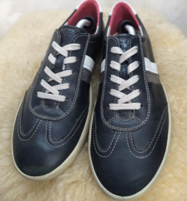ECCO WOMENS SNEAKER CLASSIC LEATHER ATHLETIC SHOE SIZE 7.5 BLACK - GREAT COND.