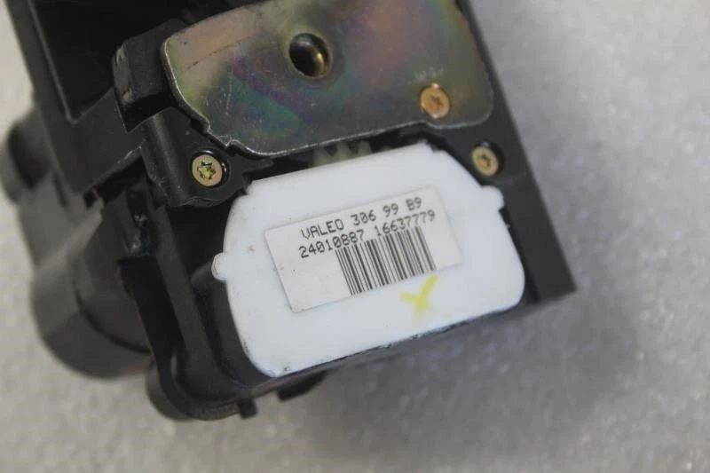 1997 1998 1999 2000 2001 2003 2004 BUICK REGAL ЛЕВАЯ ЗАДНЯЯ ДВЕРЬ ЗАМОК ПРИВОД - Изображение 4 из 4