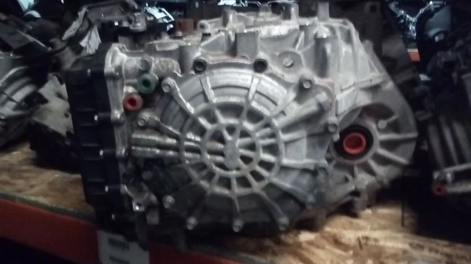 Automatic Transmission 44,161mi ID 68197729 from 2014 Dodge Dart 2.4L 6779180 Foto 2 de 4