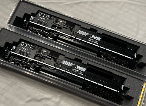 KATO 1765517 1765518 N SD80MAC 2 - Norfolk Southern 7218 7227 176-5517 176-5518 | Condition: New