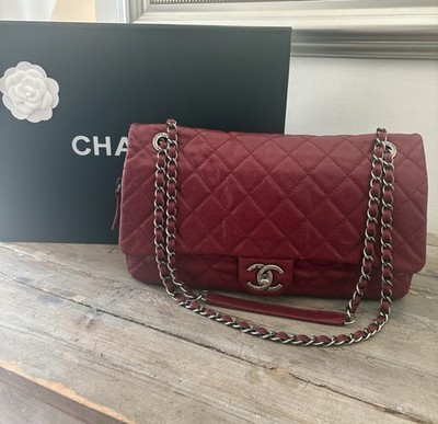 Chanel Easy Flap Bag Classic Caviar Bordeaux mit Karton Crossbody