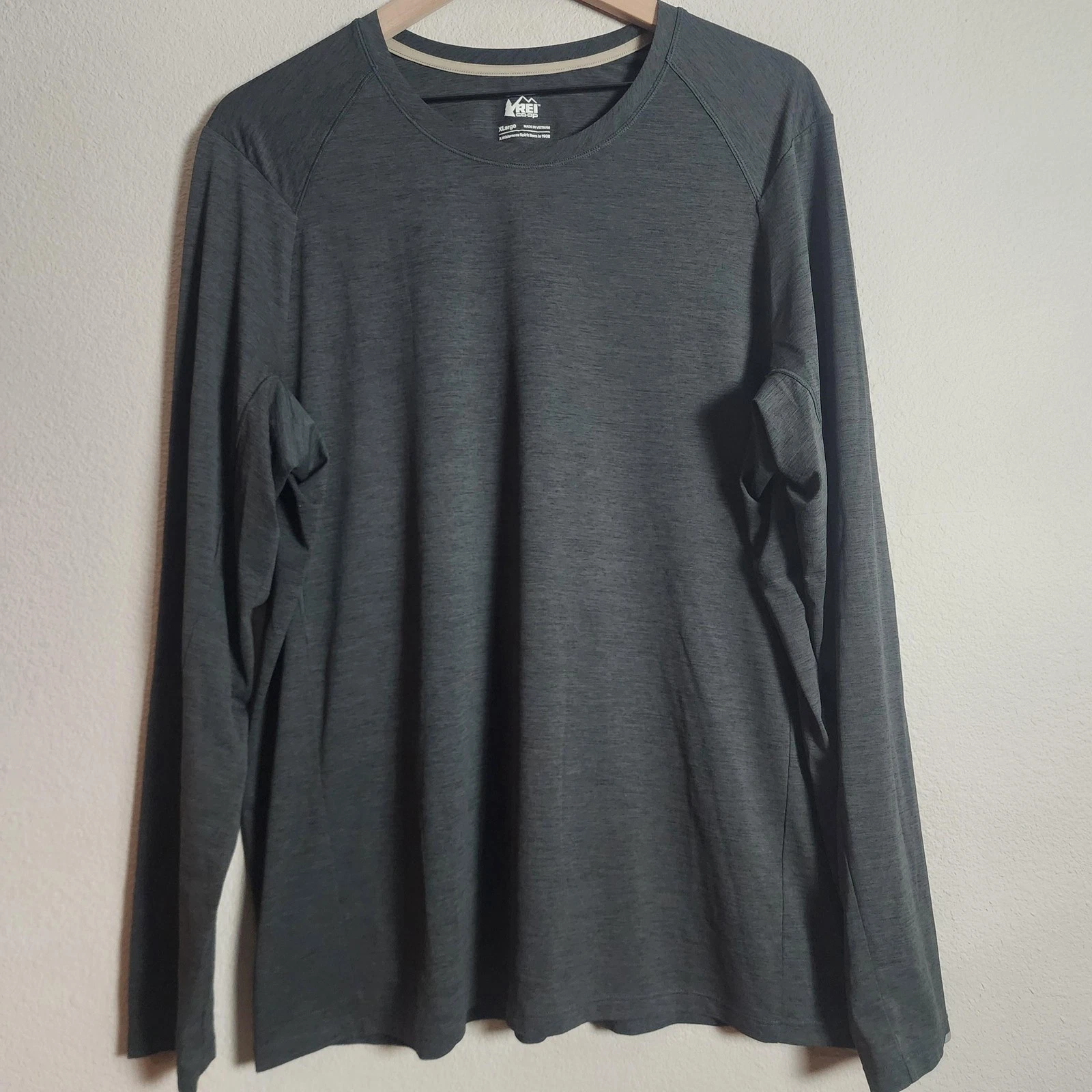 REI Co-op Shirt Mens XLarge Gray Long Sleeve Performance Polyester Outdoor