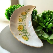 Nasco Bone Dish Gold Rim Nasco Japan Crescent Shape 6.5"