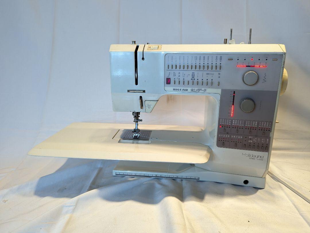 RICCAR リッカー BERNINA ベルニナ 180 コンピュータミシン RICCAR リッカー BERNINA ベルニナ 180 コンピュータミシン