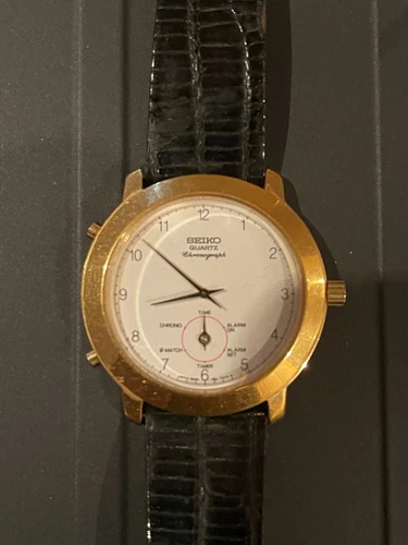 Vintage Seiko 8M25-7030 Chronograph Quartz Alarm Water resistant Japan (RARE)