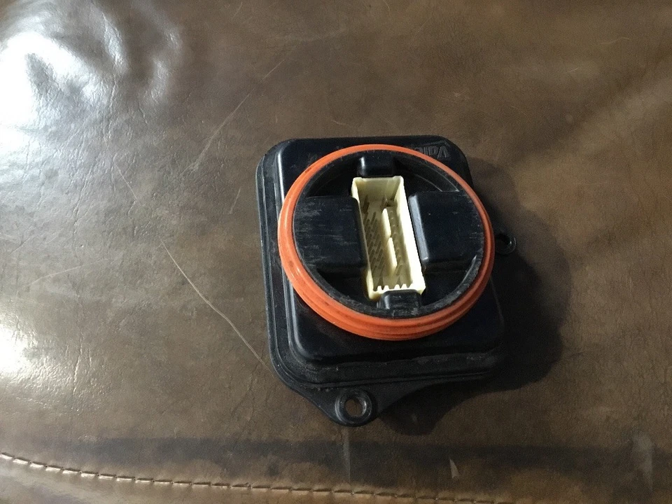 2014 Jeep Grand Cherokee HID headlight leveling module 61A-3002-1317 - Image 3 of 4