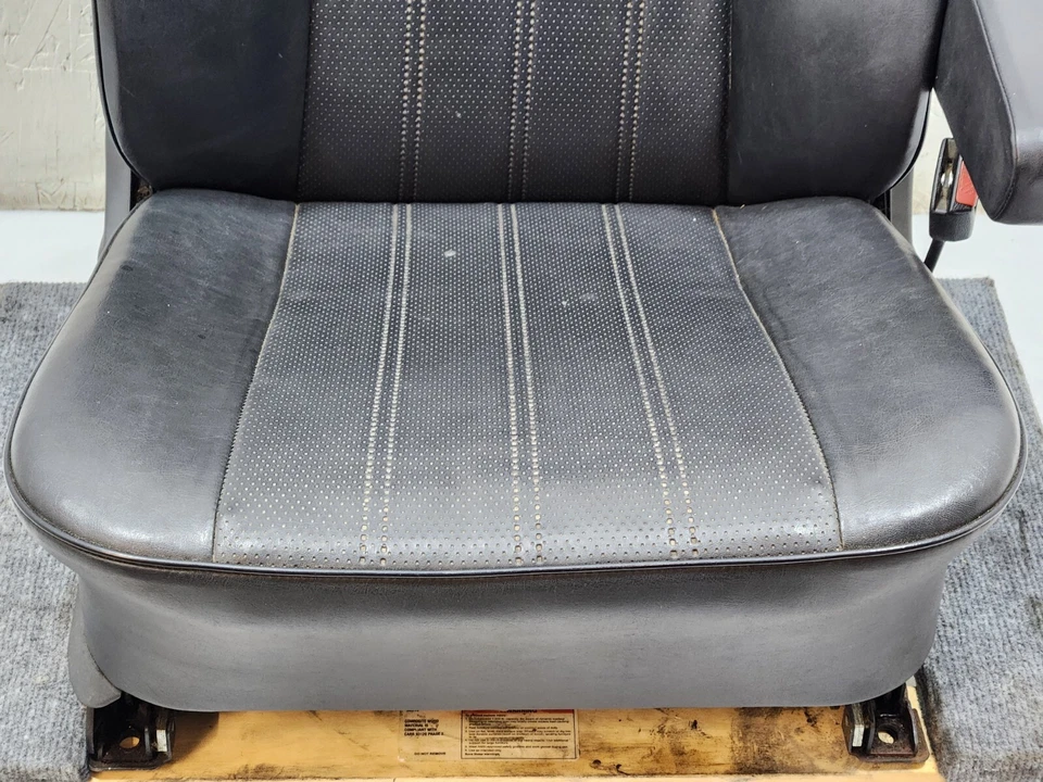 ✅ Asiento pasajero delantero derecho vinilo negro 1985-1988 OEM BMW E28 528e 535 * Foto 4 de 4