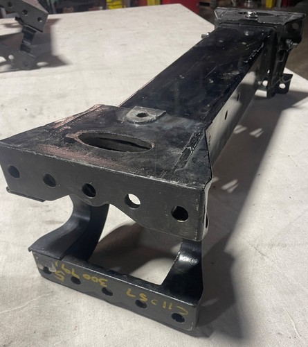 PETERBILT 01-51526-002 PACCAR EXTRUDED ALUMINUM CHASSIS CROSS MEMBER - Afbeelding 4 van 5