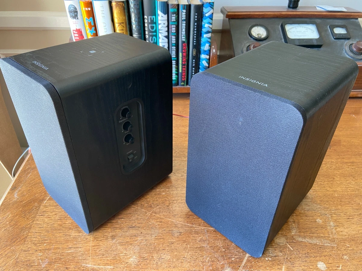 Insignia powered bookshelf speakers cheap review